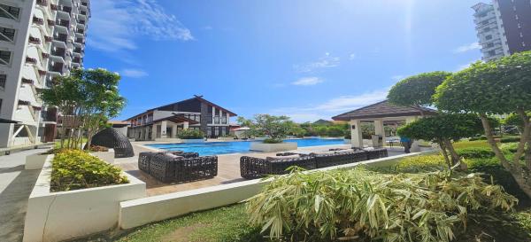 Ubec Vacation Home - Royal Oceancrest Mactan Cebu Condominium - Philippines