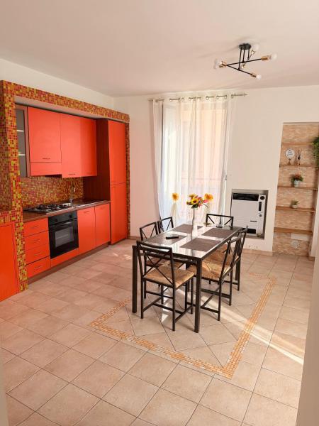 Na zdjęciu widoczny jest obiekt MARCONI APARTMENTS położony w mieście Termoli.