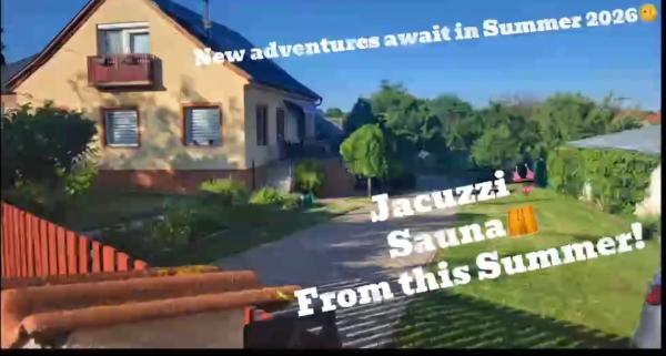 На фото показан объект Marco Art Vendégház Jakuzzi, Sauna - 2025 nyártól - from this Summer 2025, расположенный в городе Szentgál.