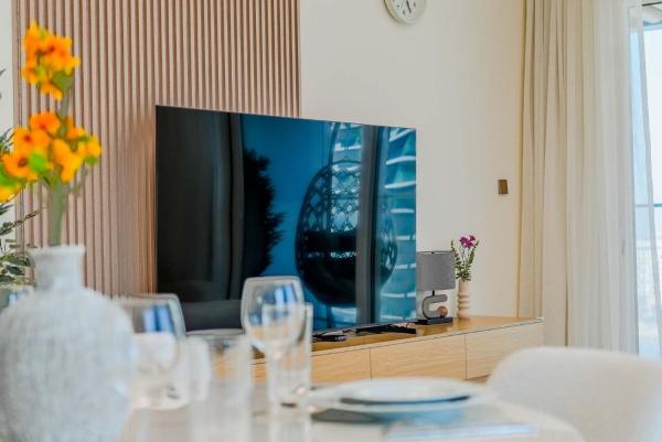 Fotografie 7: TRPS - Grand Bleu Tower 2, EMAAR Beachfront - Atlantis & Marina View, Private Beach, Furnished
