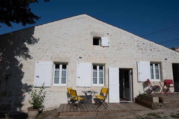 Les Coteaux De Pilauzin - Gîtes Erable 4-6 Pers Et Gite Tilleul 4-6 Pers - Saintes