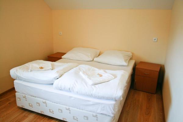 A la foto es mostra l'objecte Hotel 7 situat a la ciutat de Binowo.