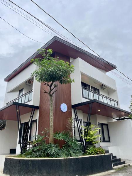 Na foto é possível ver o objeto Sampai Villa Danaya localizado na cidade de Medari.