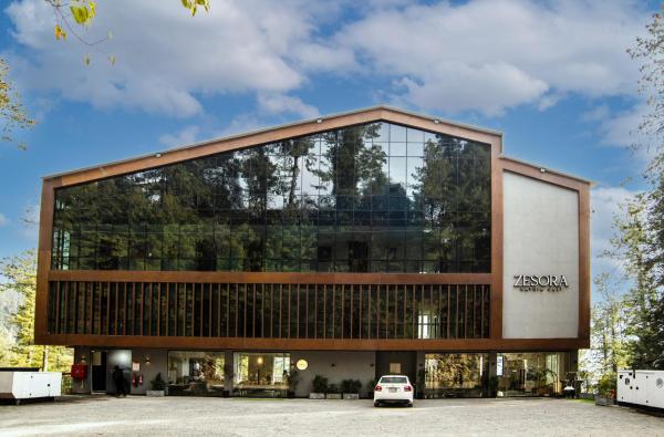 A la foto es mostra l'objecte Mountain View Guest House by LMC situat a la ciutat de Kālābāgh.
