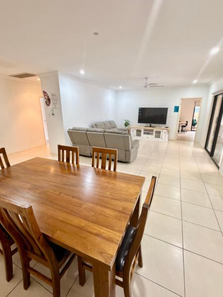 Living Waters Retreat - Luxury Bnb Accommodation Hillcrest - Brisbane