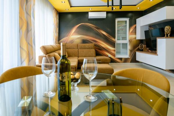 Luxury Apartment Adri With 2 Parking Spots - 마카르스카