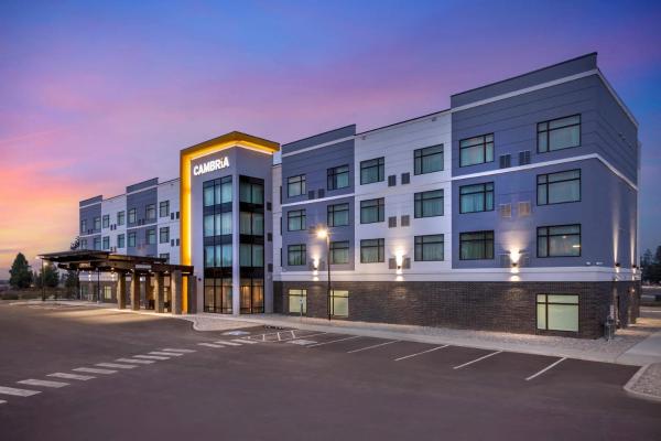 På bilden syns objektet Cambria Hotel Spokane Airport som ligger i staden Spokane.