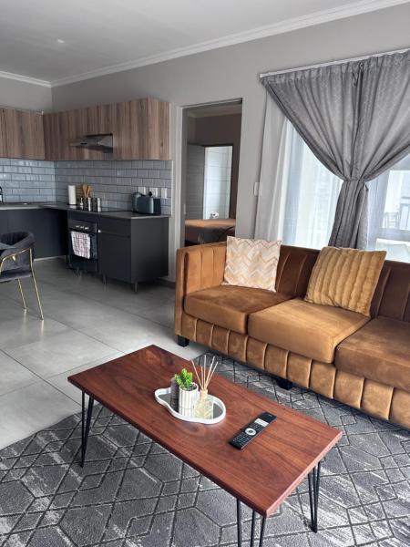 A la foto es mostra l'objecte Secure 1 Bedroom Apartment in Midrand, Waterfall City - Lock Up and Go - Free WIFI and Parking - 9 Elizabeth Place situat a la ciutat de Midrand.