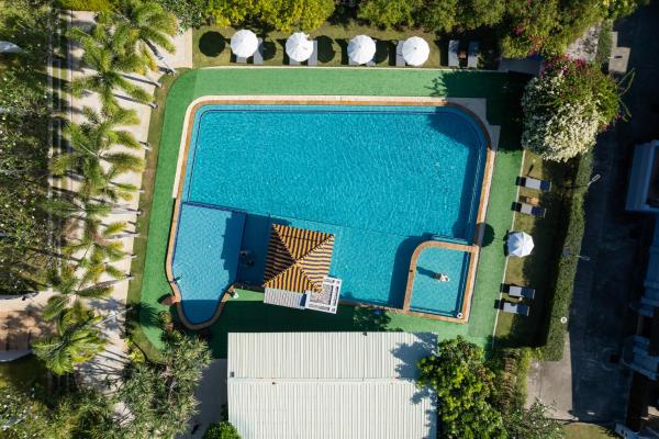 A la foto es mostra l'objecte Blue Beach Grand Resort And Spa situat a la ciutat de Rawai Beach.