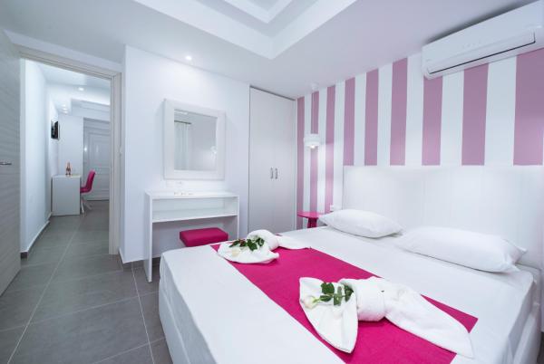 La central Apartments, Limenaria