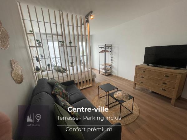 Na zdjęciu widoczny jest obiekt Studio Terrasse et parking, 4 pers par ALP Chartres położony w mieście Chartres.
