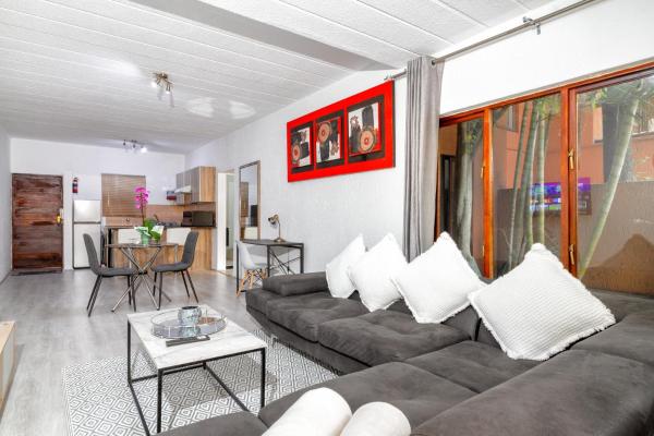 City Retreat Safari Sunninghill - Midrand