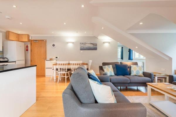 Spacious Flat A Few Mins Walk To Carlyon Bay Beach - Lostwithiel