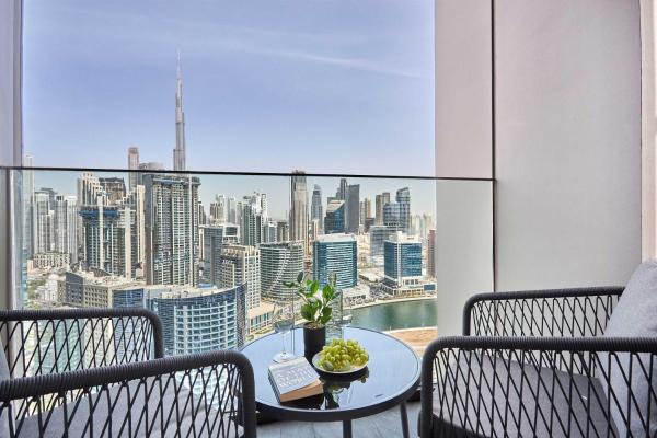 På billedet ses objektet Frank Porter - Peninsula One beliggende i byen Dubai.