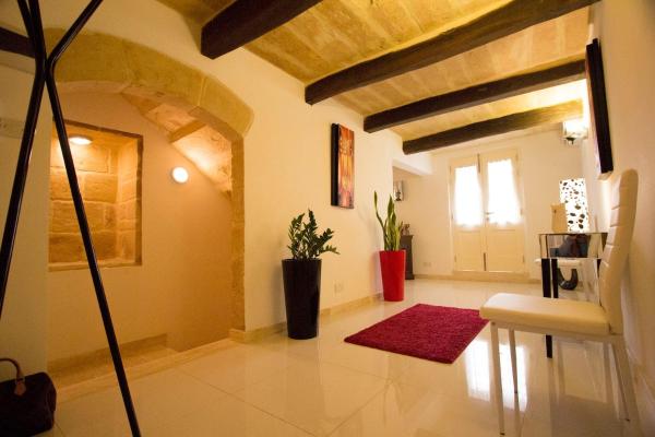 A la foto es mostra l'objecte Valletta-Central duplex maisonette situat a la ciutat de La Valletta.