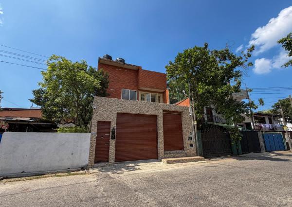 Larmount Nest Two Bedroom House In Ratmalana Mount Lavinia - Colombo