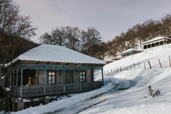 På bildet vises objektet Kiketi Farm Hotels som ligger i byen Asuretʼi.
