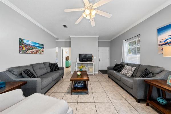 Orange Beach Villas - Beach Retreat By Youngs Suncoast - Orange Beach, AL