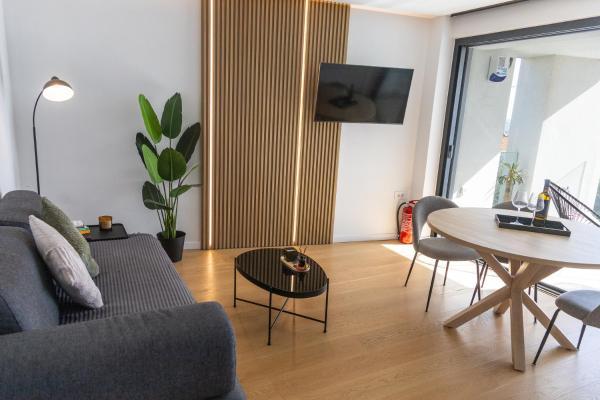 The L Smart Suite - Premium & Minimal - Kreta