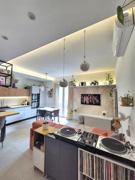 Flat Isola - New Opening - Milan Central Station