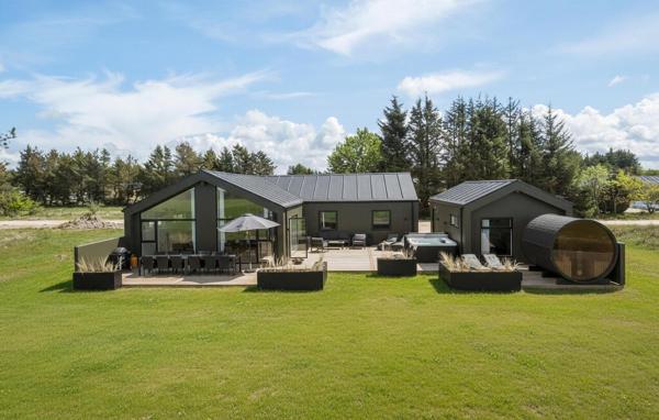 På billedet ses objektet Pet Friendly Home In Saltum With Sauna beliggende i byen Saltum.