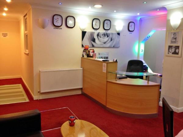 City View Hotel - Roman Road Market, London