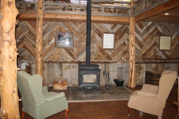 Rustic Ranch Getaway - Idaho