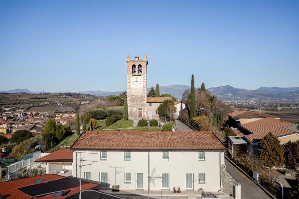 Al Castello Aparthotel - Camere E Appartamenti Tra Verona E Lago Di Garda - Veneto