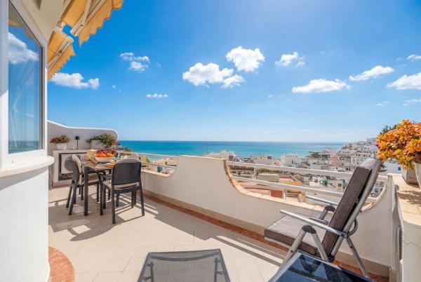 Prestige Flat Sea View By Albufeira Holidays - Albufeira