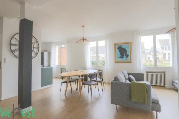 På billedet ses objektet Romy's rooms, charming T3 City Center beliggende i byen Arras.