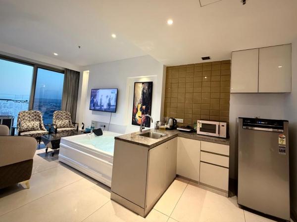 A la foto es mostra l'objecte Luxe jacuzzi studio key 2 situat a la ciutat de Gurgaon.