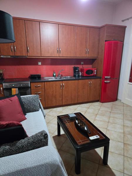 Na zdjęciu widoczny jest obiekt NK Dreamy Suite położony w mieście Teby.