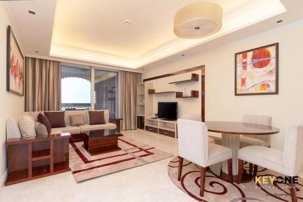 A la foto es mostra l'objecte Spacious Beachfront 2BR with Maids Room in Grandeur situat a la ciutat de Dubai.