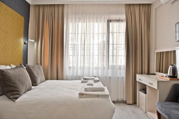 Yakut Hotel, Istanbul