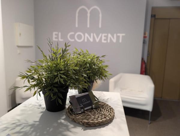 Στη φωτογραφία φαίνεται το αντικείμενο Hostal El Convent de Moncada που βρίσκεται στην πόλη Moncada.