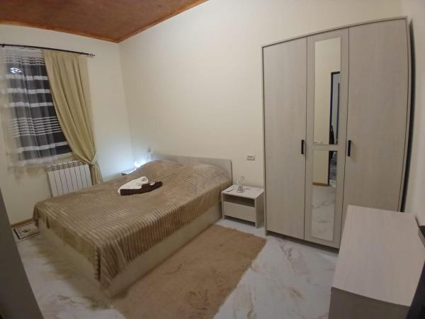Kuvassa näkyy kohde Eghipatrush Guesthouse, joka sijaitsee kaupungissa Yernjatapʼ.