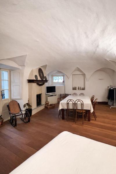 City Center Elegant Renovated Tavern - Sondrio