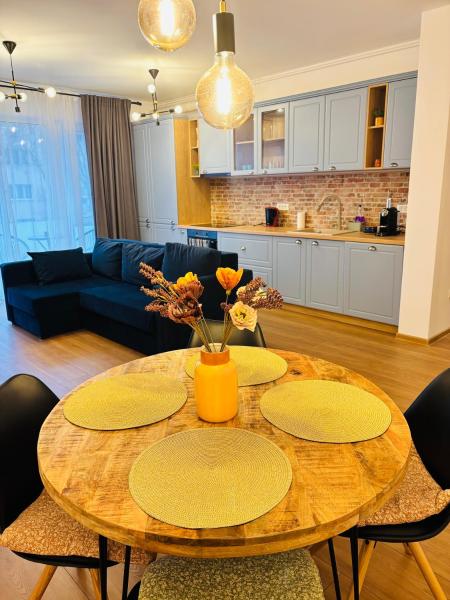 På bildet vises objektet Brand new, feel at home residence som ligger i byen Timişoara.