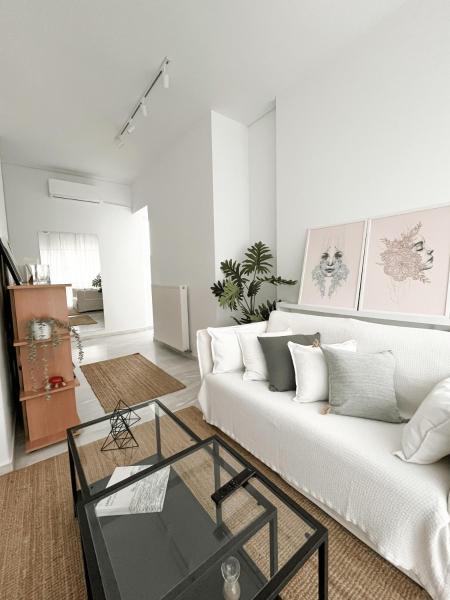 På billedet ses objektet Your cozy downtown home - Apartment beliggende i byen Larisa.