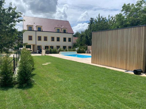 Réf 1 Studio Avec Piscine à 5 Minutes De Disneyland - Marne-la-Vallée