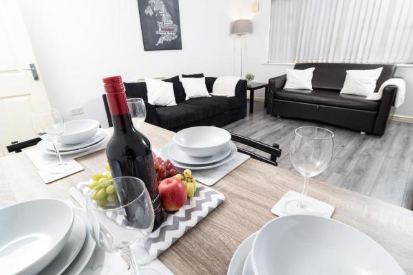 Central Liverpool Haven 3 bedroom House Private Parking, Liverpool