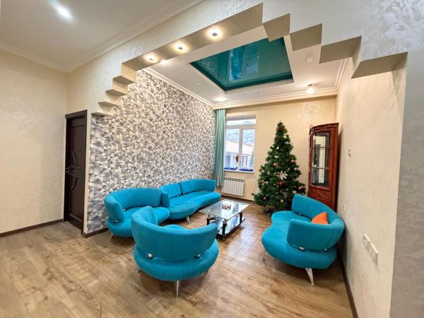 The photo shows the Park Villa Tsaghkadzor located in the city of Makravan.