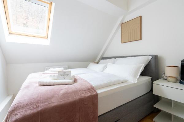 Fotografie 1: Large - 90m2 - Quiet Maisonette for 10 - 24 I 7 Check-in