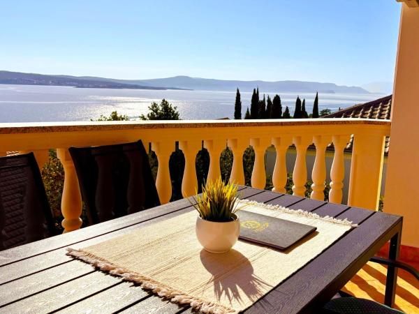 Apartment Wohnung Mit Balkon Und Meerblick By Interhome - Crikvenica