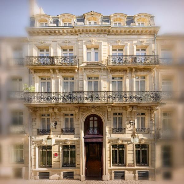 A la foto es mostra l'objecte Grand Hotel Francais situat a la ciutat de Bordeus.