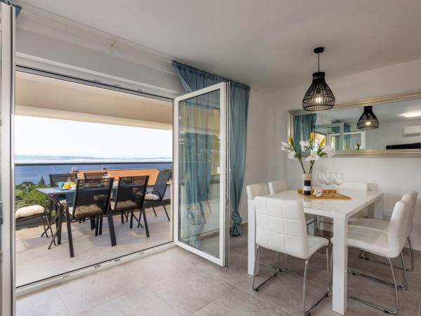 Apartment Modernes Apartment In Crikvenica Mit Gemeinschaftspool By Interhome - Crikvenica