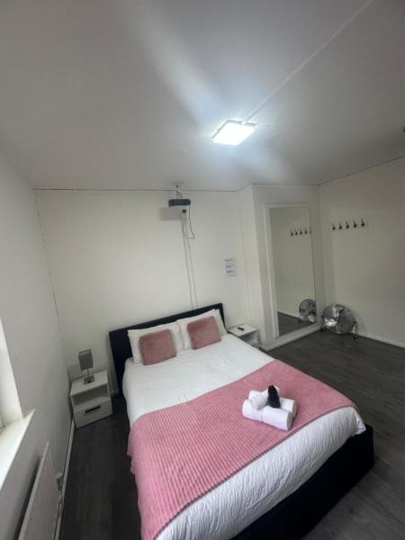 Unique Double Bedroom, London