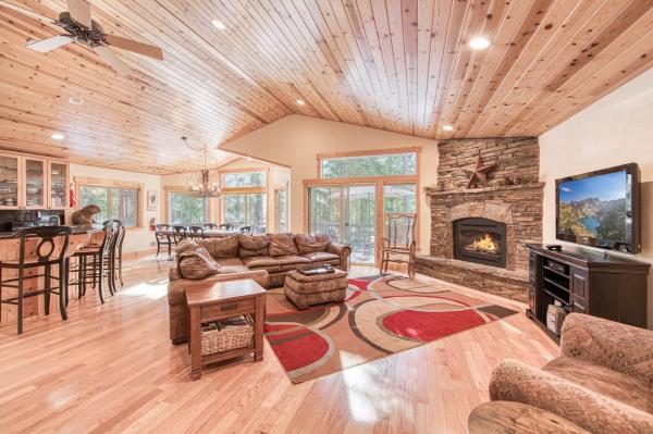 Kindred Pines At Tahoe Donner By Tahoe Getaways - 3br With Pool Table & Hoa - Donner Lake, CA