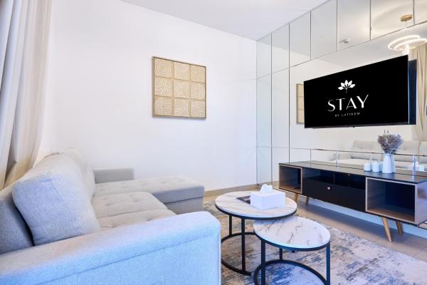 A la foto es mostra l'objecte STAY BY LATINEM Luxury 1BR Holiday Home CVR A2604 near Burj Khalifa situat a la ciutat de Dubai.