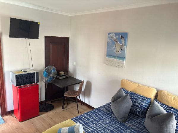 Aderemc Villa Rooms - Parklands, Cape Town
